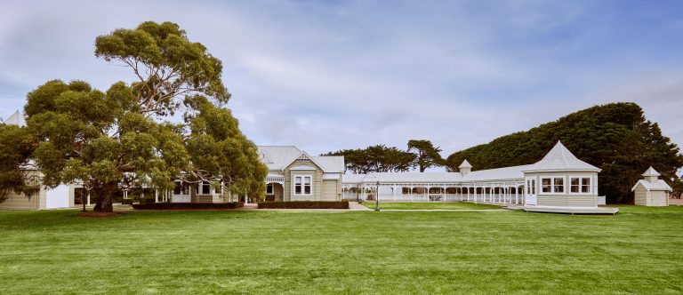Panoramic View Of The Tullynagee Homestead Estate In Warrnambool, Featuring The Main House, Sweeping Covered Walkways, And Garden Pavilion.