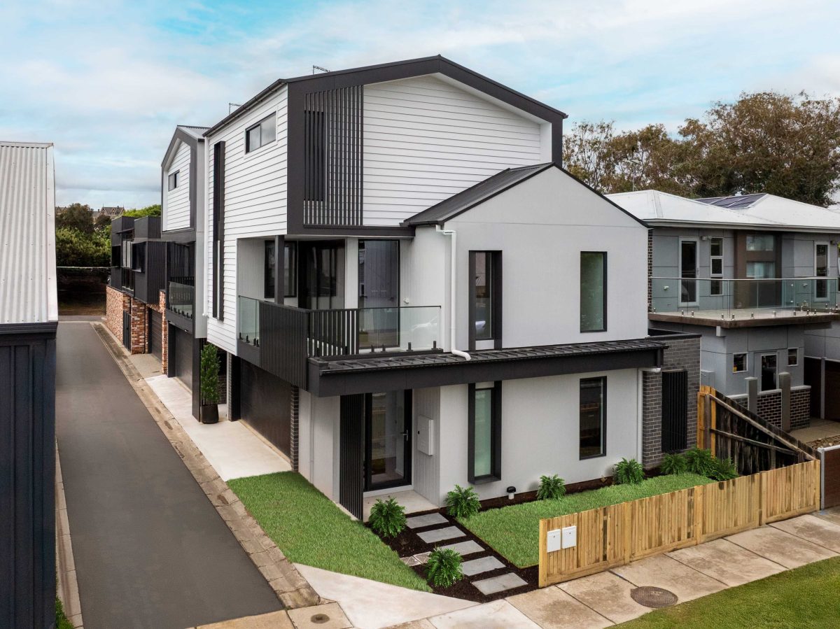 Townhouse Development South Geelong – New Concrete Driveway Crossover And Grass Verge Landscaping
