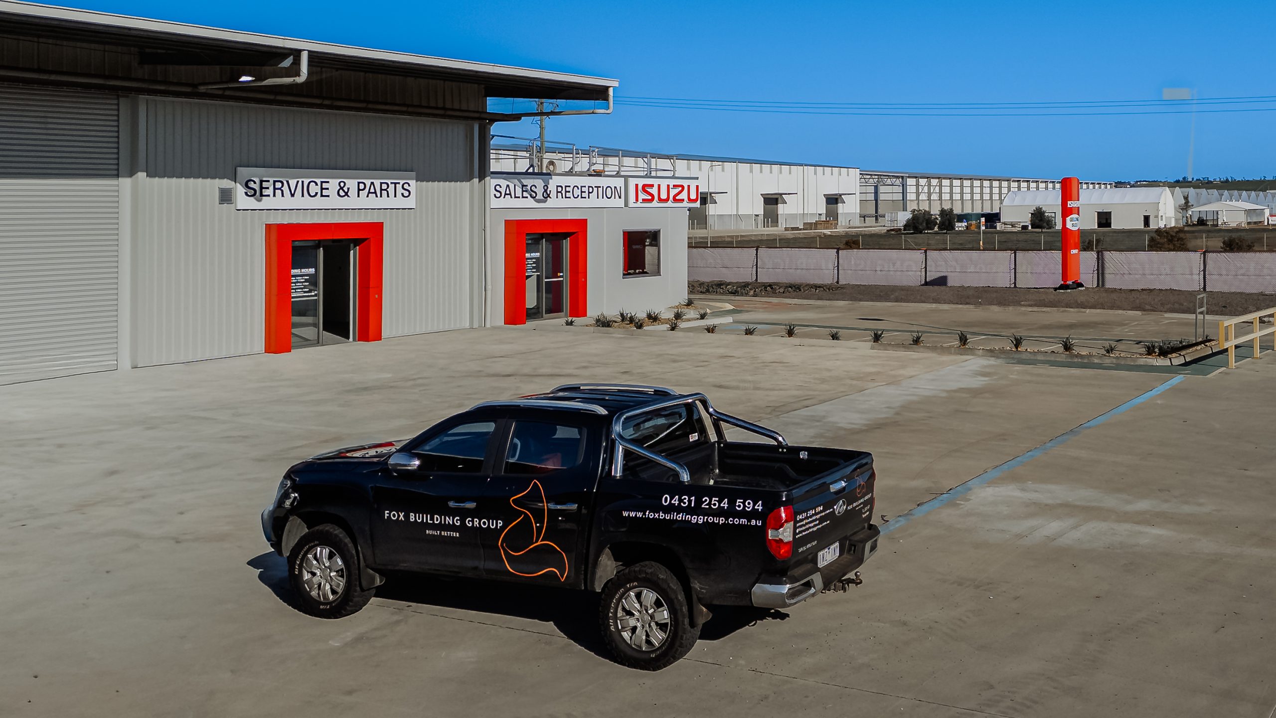 Geelong Isuzu Automotive Showroom Industrial Warehouse Construction Exterior Fox Building Group 24 1 Scaled