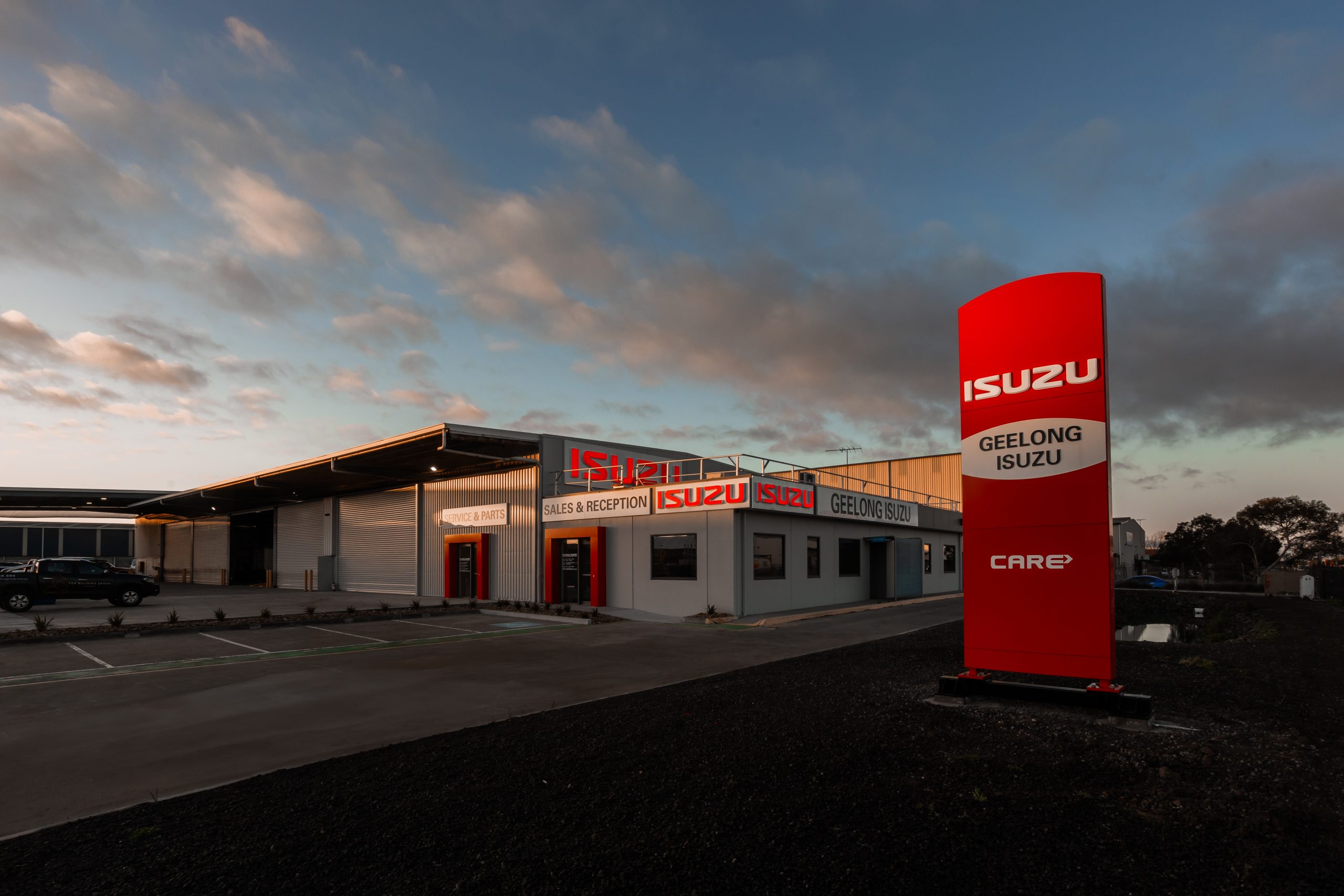 Geelong Isuzu Automotive Showroom Industrial Warehouse Construction Exterior Fox Building Group 6 Scaled